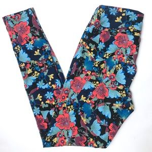 4/$25 LulaRoe floral print leggings  🌸 🌺 🌹 🌻